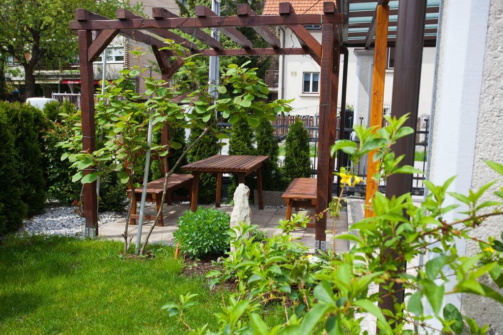 Alo Apartments Vila Klara Ljubljana Exterior foto