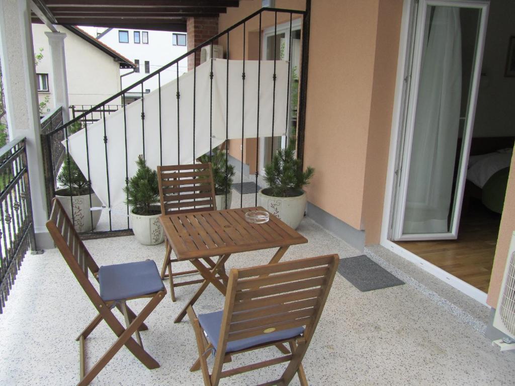 Alo Apartments Vila Klara Ljubljana Exterior foto